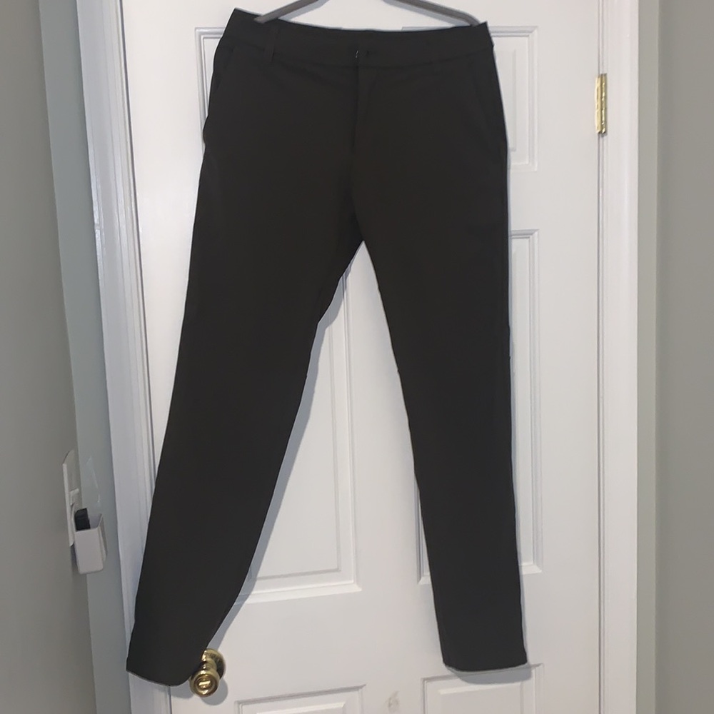Lululemon Commission Pants 31x34 in Dark Olive